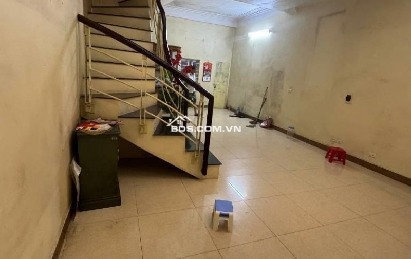 PHÂN LÔ NGÃ TƯ SỞ, HIẾM NHÀ BÁN DÂN TRÍ CAO GÂN PHỐ , 63M2 X 5 TẦNG 17.5 TỶ